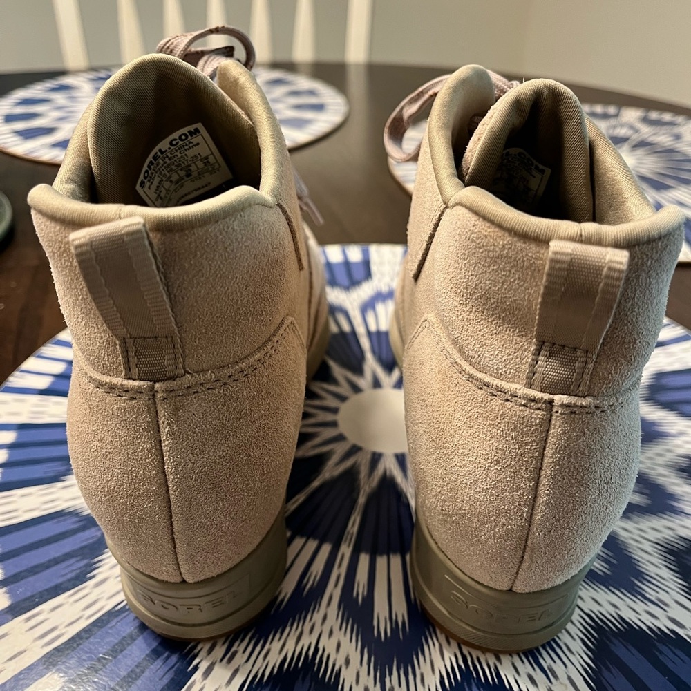 Sorel Women’s Beige Lace-Up Boots Booties - Picture 4 of 7